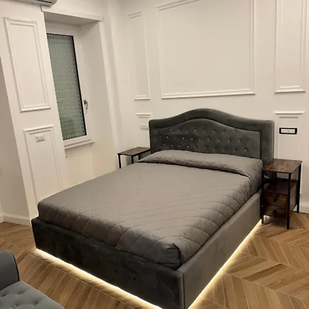 Pensión D'oro Hospitality